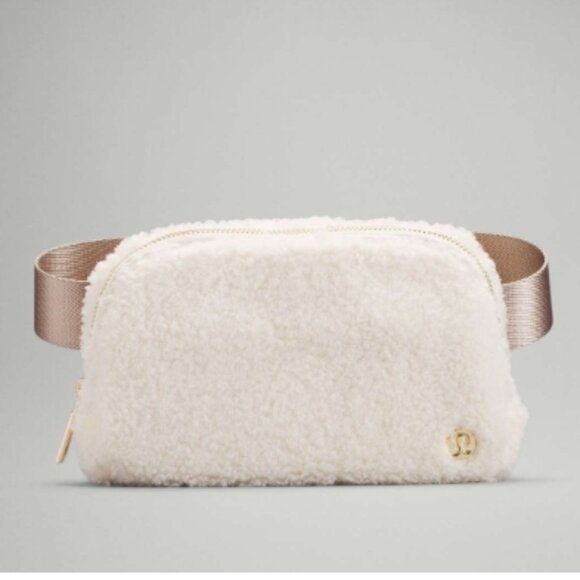 Lululemon Everywhere Fleece Belt Bag Light Ivory - Picture 1 of 8